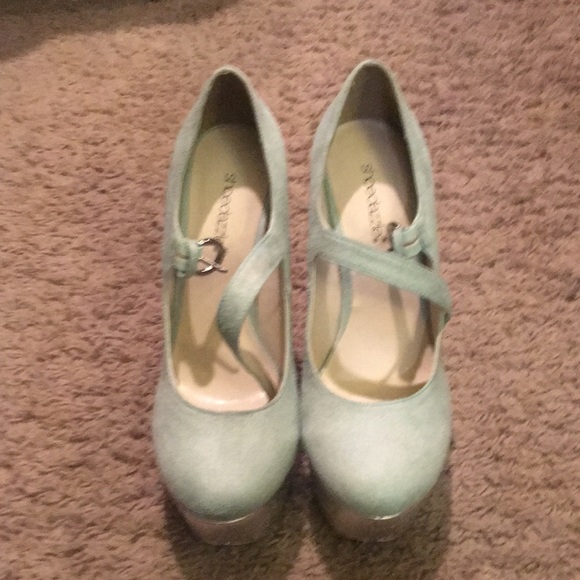 Mint Green Decor Heels - Picture 2 of 6